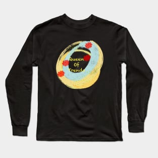 Queen of trends Long Sleeve T-Shirt